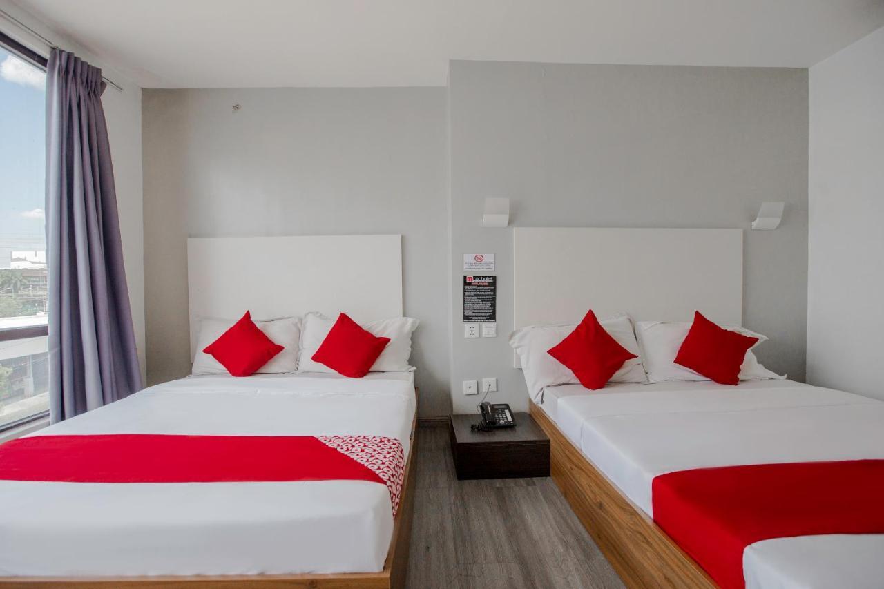 Oyo 666 Mc Hotel Fairview Quezon City Exterior photo